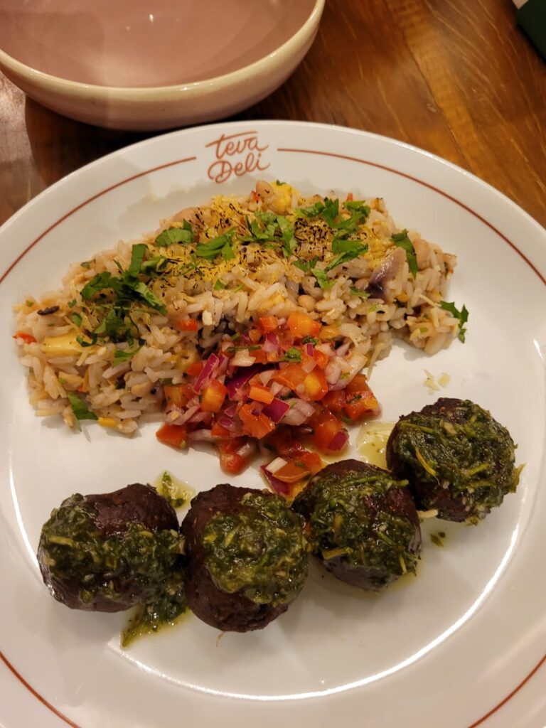 Almôndegas de caju Teva Deli Copacabana